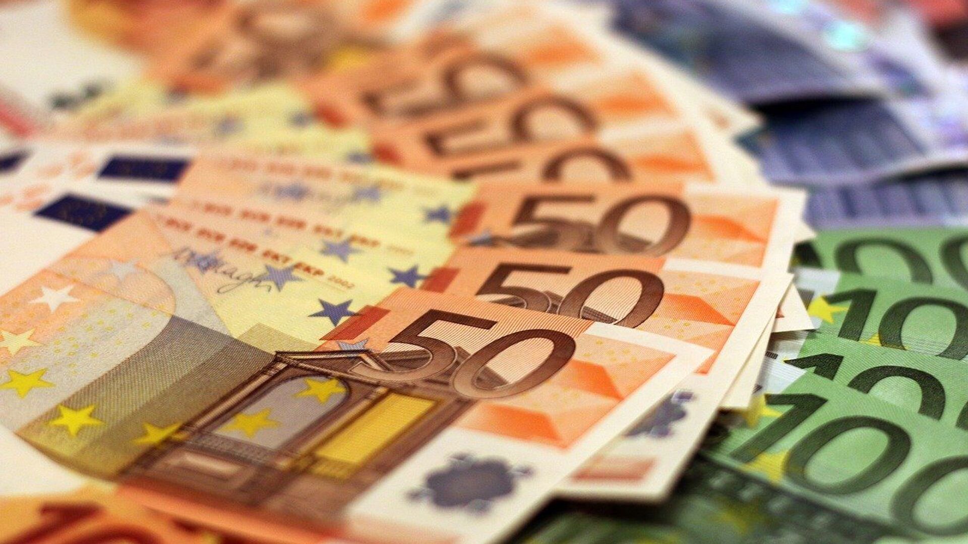 التضخم في أوروبا يسجل مستوى تاريخيًّا